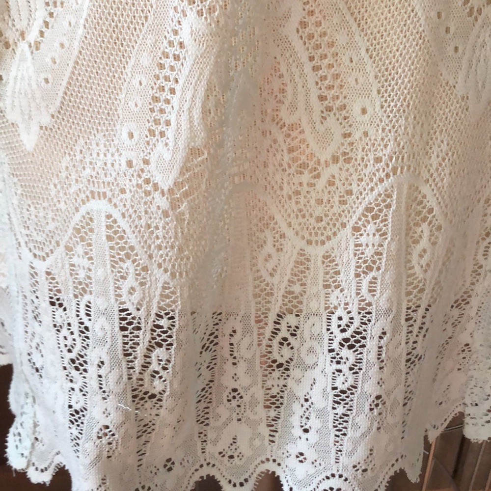 Free People women’s green embroidered Tank - Picture 7 of 9